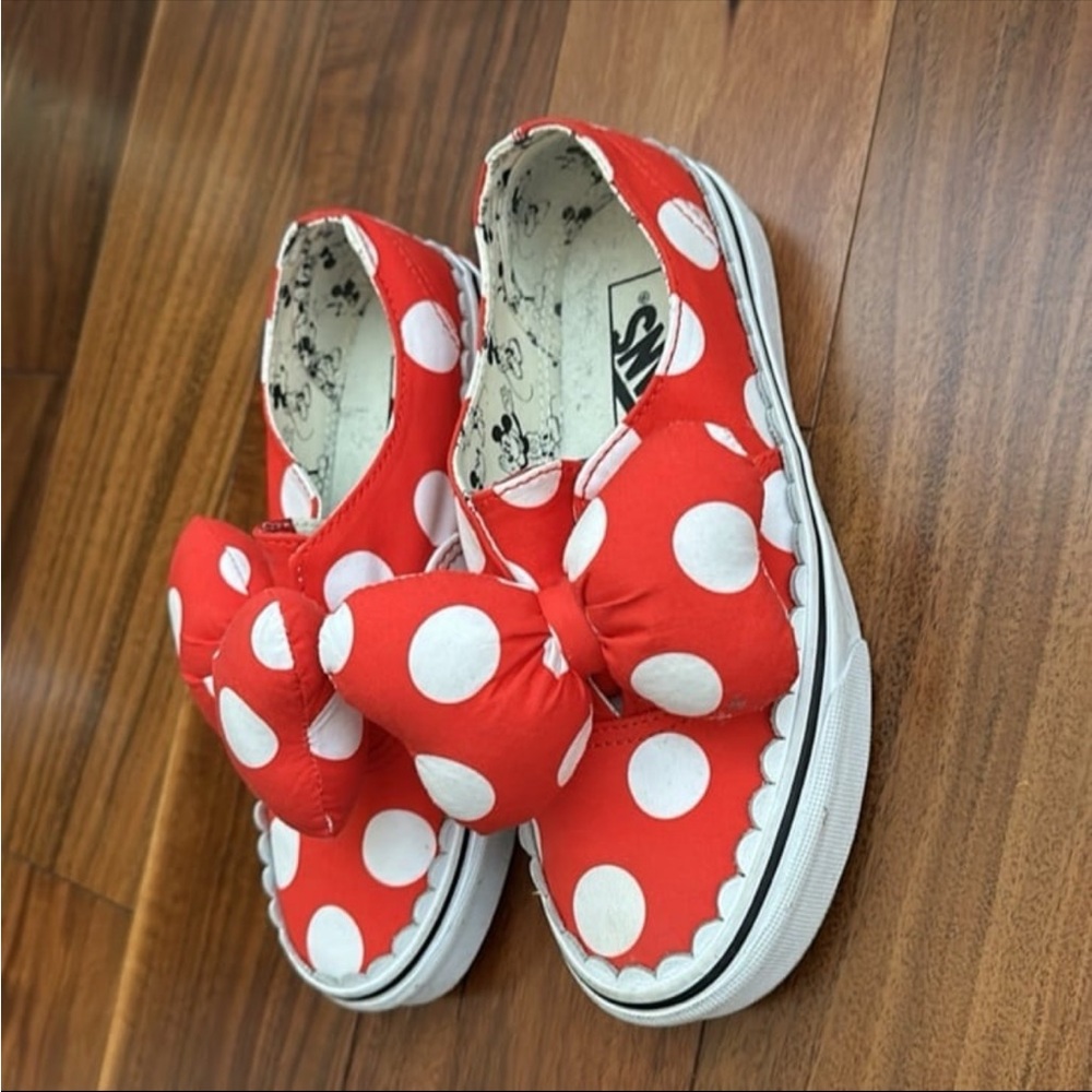 DISNEY MINNIE MOUSE BOW VAN SNEAKERS
SIZE WOMAN 5.5 - Picture 3 of 10